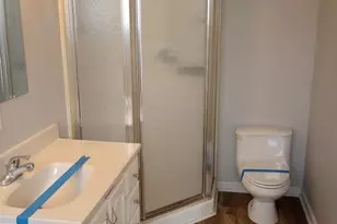 1825 Glenside Dr, Greensboro, NC 27405 - Photo 23