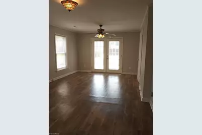 1825 Glenside Drive, Greensboro, NC 27405 - Photo 21