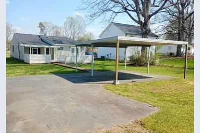 1825 Glenside Drive, Greensboro, NC 27405 - Photo 11