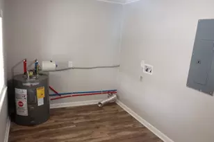 1825 Glenside Dr, Greensboro, NC 27405 - Photo 31