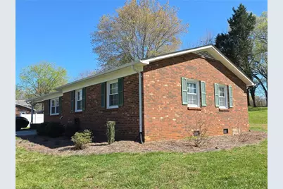 122 Northview Drive, Pilot Mountain, NC 27041 - Photo 1