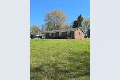 122 Northview Drive, Pilot Mountain, NC 27041 - Photo 3