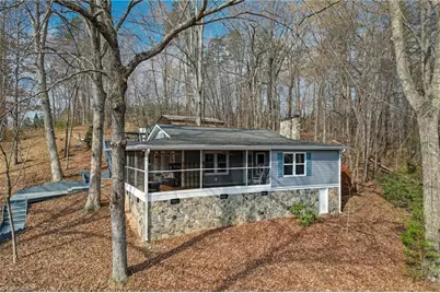 1036 Butter Road, Reidsville, NC 27320 - Photo 9