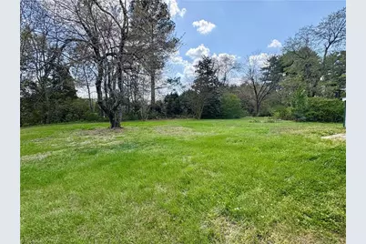 118 Lakeview Circle, Thomasville, NC 27360 - Photo 3