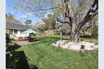 3811 Willowood Drive, Clemmons, NC 27012 - Photo 3