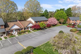 3118 Burke Mill Ct, Winston-Salem, NC 27103 - Photo 9