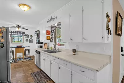 11 Swaim Drive, Thomasville, NC 27360 - Photo 9