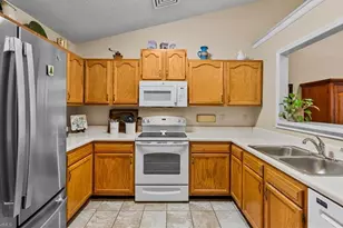 3100 Woodpoint St, Jamestown, NC 27282 - Photo 5