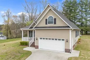 114 Meadow Stone Ln, Mount Airy, NC 27030 - Photo 5