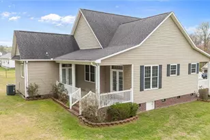 114 Meadow Stone Ln, Mount Airy, NC 27030 - Photo 3