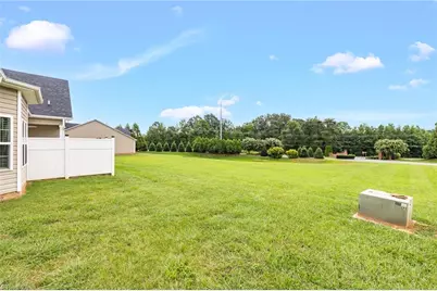 204 Birchwood Drive, Reidsville, NC 27320 - Photo 31