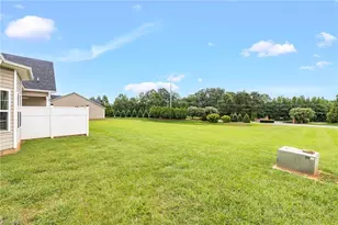 204 Birchwood Dr, Reidsville, NC 27320 - Photo 31