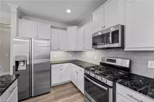 197 Elgin Ct, Burlington, NC 27215 - Photo 17