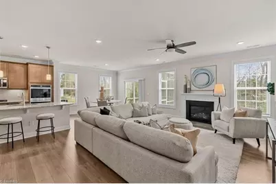 4218 Pelican Street, High Point, NC 27265 - Photo 11