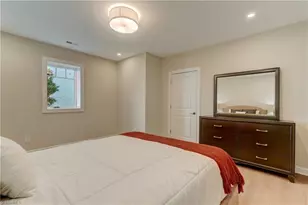 2402 N Elm St, Greensboro, NC 27408 - Photo 35