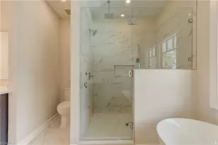 2402 N Elm St, Greensboro, NC 27408 - Photo 17