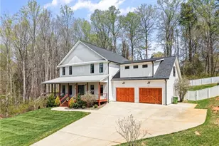 649 Doe Run Dr, Kernersville, NC 27284 - Photo 3