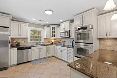 2870 Deerwood Drive, Winston-Salem, NC 27103 - Photo 11