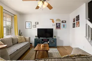 22 Melissa Carol Cir, Greensboro, NC 27407 - Photo 5