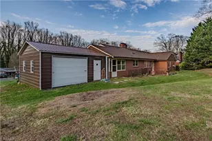 246 Fairview Ave, Mount Airy, NC 27030 - Photo 39