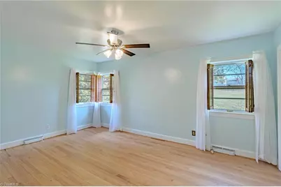 246 Fairview Avenue, Mount Airy, NC 27030 - Photo 9