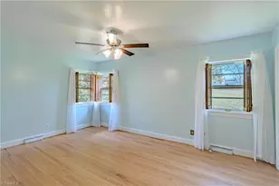 246 Fairview Ave, Mount Airy, NC 27030 - Photo 9