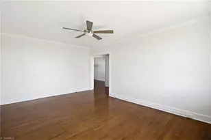 1013 N Elm St, Greensboro, NC 27401 - Photo 5