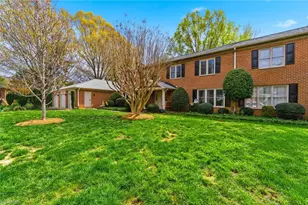 879 Brookleigh Ct, Winston-Salem, NC 27104 - Photo 5