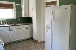 917 1st St, Eden, NC 27288 - Photo 9