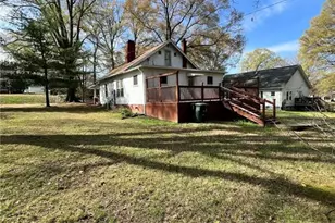 917 1st St, Eden, NC 27288 - Photo 25