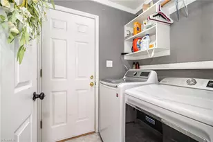 562 Porter Trace Dr, Kernersville, NC 27284 - Photo 11