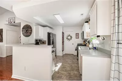 562 Porter Trace Drive, Kernersville, NC 27284 - Photo 9