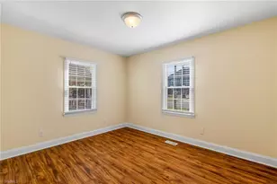 810 Elwell Ave, Greensboro, NC 27405 - Photo 21