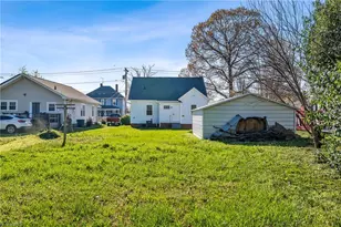 810 Elwell Ave, Greensboro, NC 27405 - Photo 5