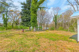 527 Booker T Washington Ave, Asheboro, NC 27203 - Photo 21