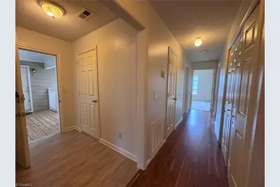 15 Meadowood Glen Way, Greensboro, NC 27409 - Photo 13