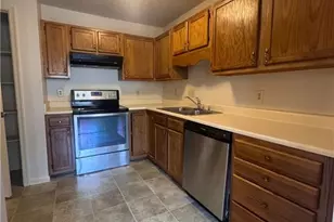 15 Meadowood Glen Way, Greensboro, NC 27409 - Photo 7