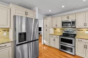 405 Overman St, Greensboro, NC 27410 - Photo 13