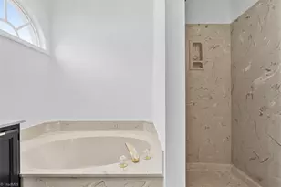 405 Overman St, Greensboro, NC 27410 - Photo 23