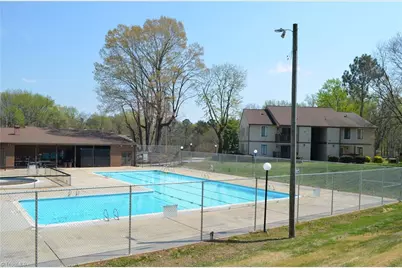 1704 N Hamilton Street #E, High Point, NC 27262 - Photo 3