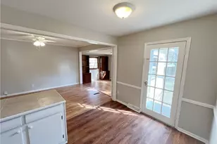 2601 Dulaire Rd, Greensboro, NC 27407 - Photo 7