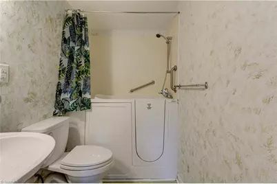 710 E Stadium Drive, Eden, NC 27288 - Photo 19