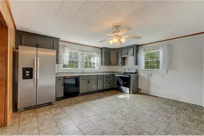 710 E Stadium Drive, Eden, NC 27288 - Photo 9