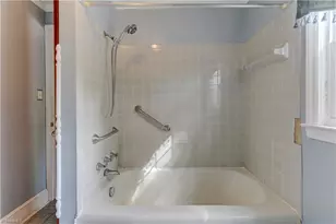 710 E Stadium Dr, Eden, NC 27288 - Photo 25