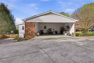 2840 Holyoke Pl, Winston-Salem, NC 27106 - Photo 49