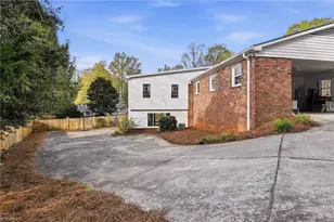 2840 Holyoke Pl, Winston-Salem, NC 27106 - Photo 47