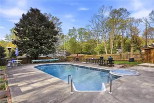 2840 Holyoke Pl, Winston-Salem, NC 27106 - Photo 41