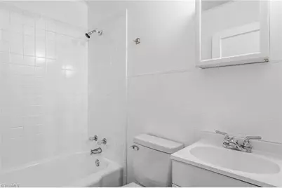 1618 Glenwood Avenue, Greensboro, NC 27403 - Photo 17