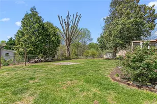 8420 Stanwix Dr, Tobaccoville, NC 27050 - Photo 7