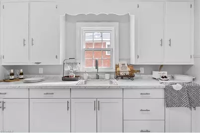 1036 Mebane Street, Burlington, NC 27217 - Photo 9